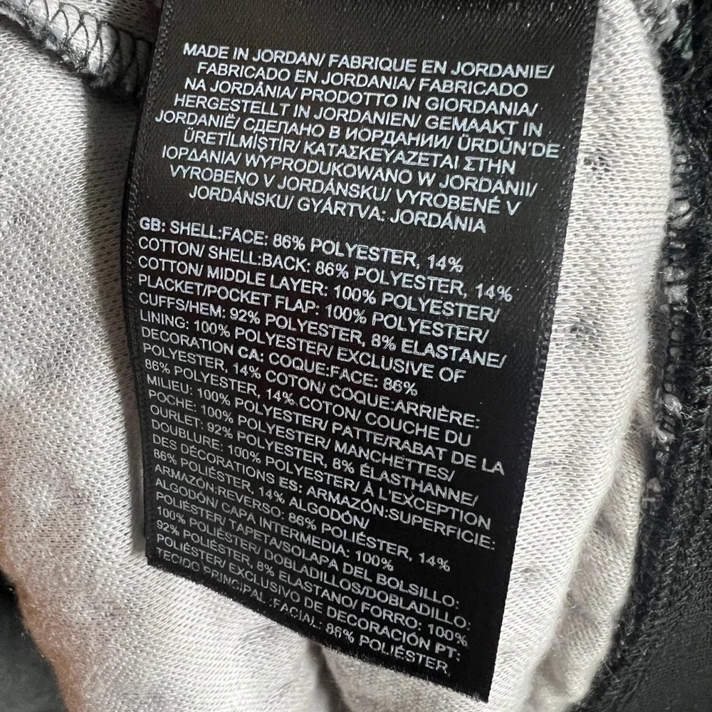 North Face XXL boys grey Edgewater quilted pullover - Picture 6 of 6